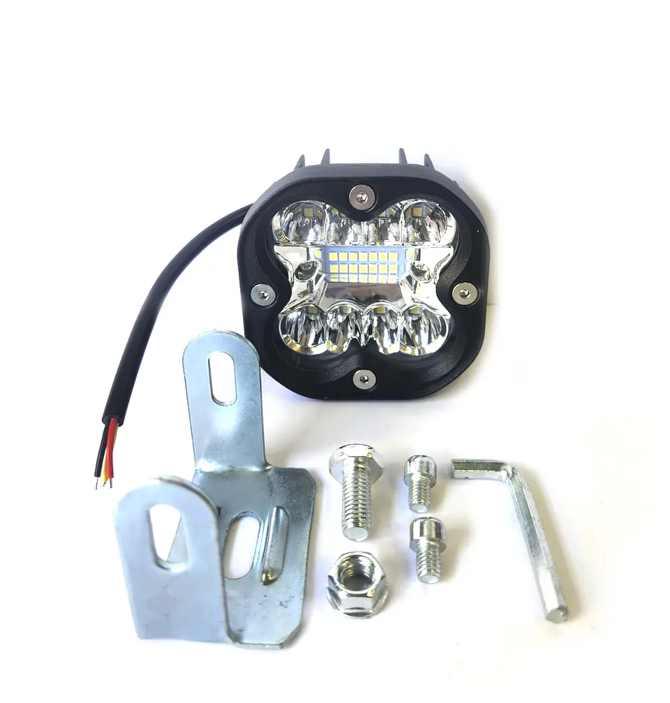 Faro de Trabajo LED Cuadrado Antiniebla µmbar,50 led, 2 posiciones 1