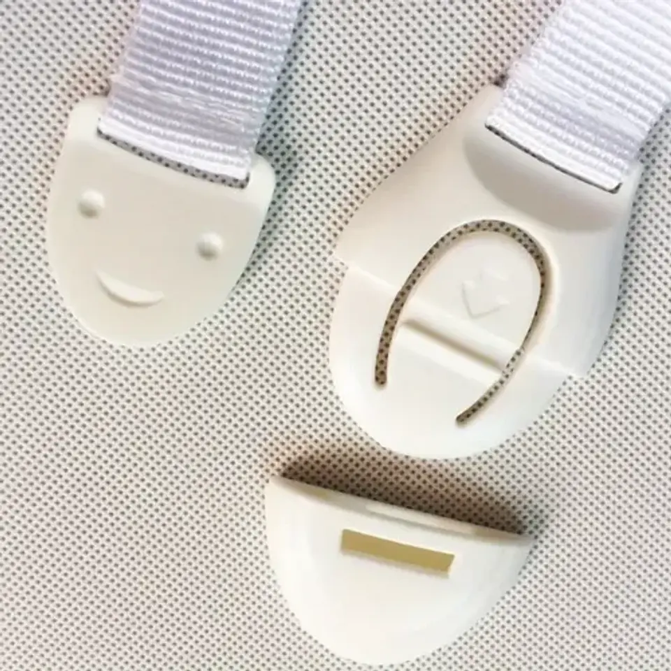 6 Seguro Flexible De Proteccion Niños Cajones Puerta 5