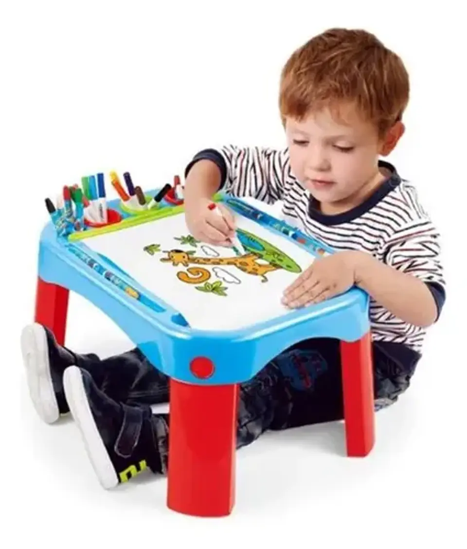 Mesa Infantil De Dibujo Con Rollo 1