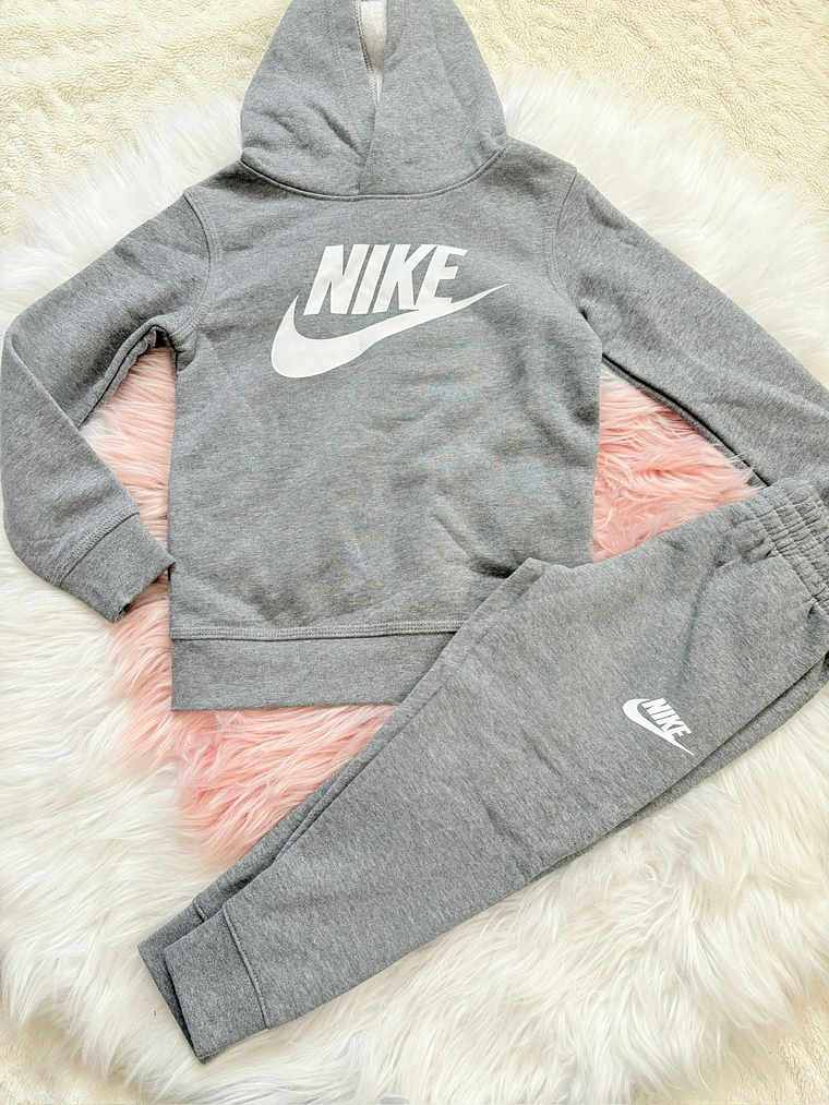 Conjunto Nike - T2 1