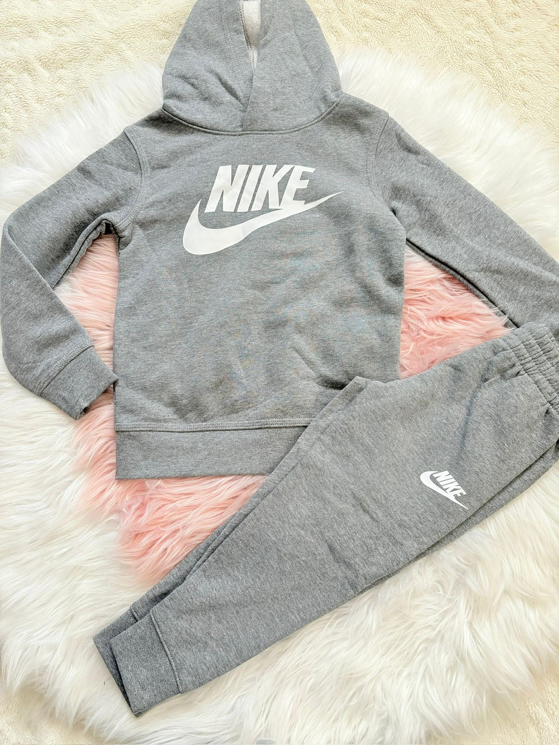 Conjunto Gris Nike T2 - 3/4 1