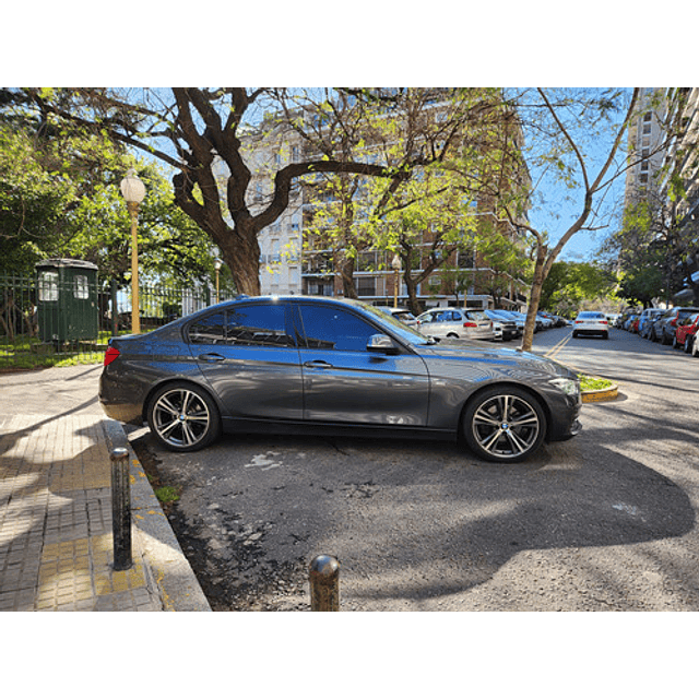 Bmw Serie 3 3.0 330i Sedan Sport Line 252cv 4