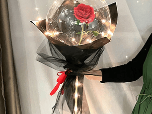 Globo con rosa y luz