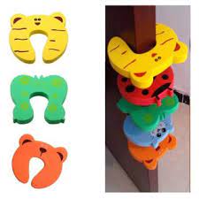 Protector de puertas bebe 2