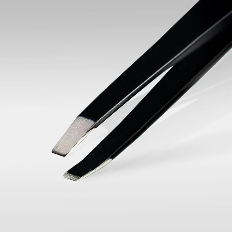 Pinza De Cejas De Punta Recta 1