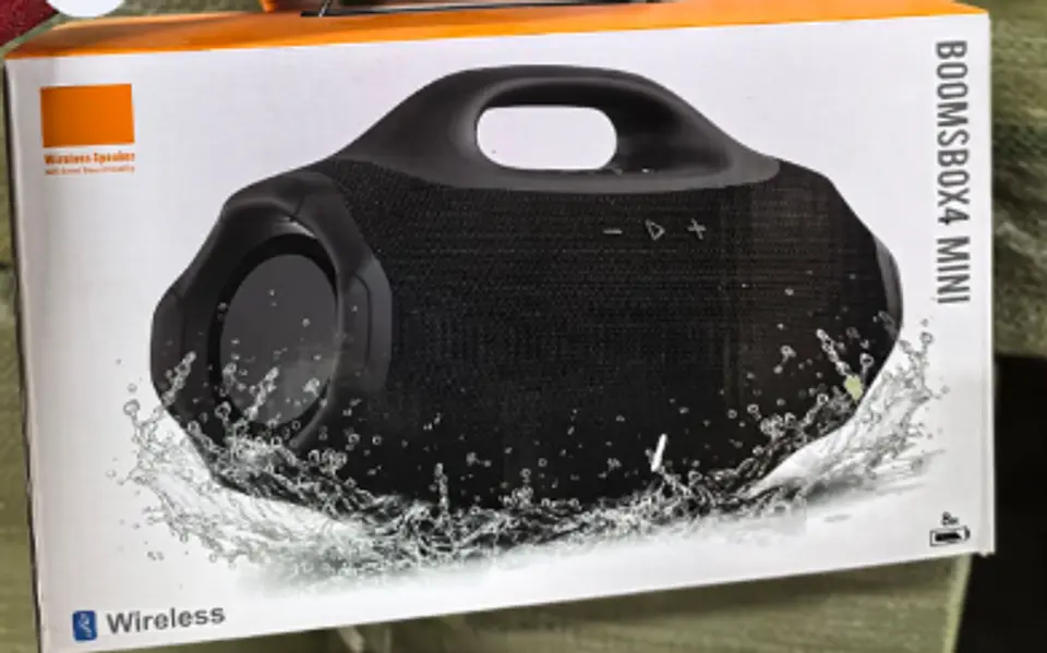 Parlante Bocina Boombox 4 Bluetooth Portátil Inalámbrica 2