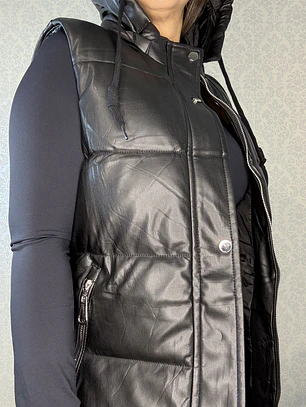 Puffa negra sin manga 