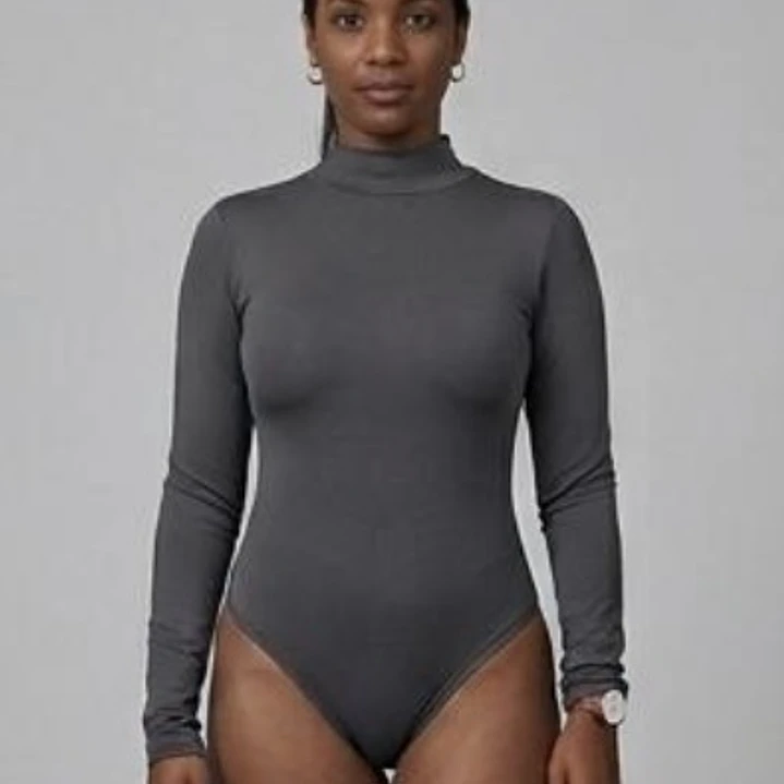 Body alice gris  1