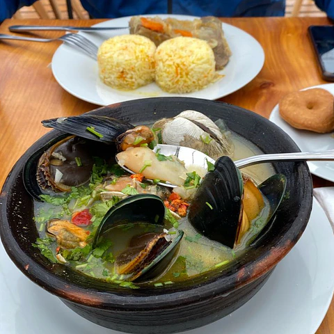 CITY TOUR "FULL DAY" NAVEGACIÓN + RAMAL + ALMUERZO