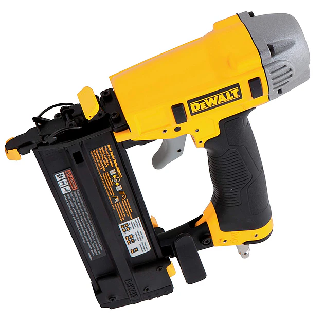 HERRAMIENTA ELÉCTRICA DEWALT DEWALT DWFP12231 APUNTILLAD 1