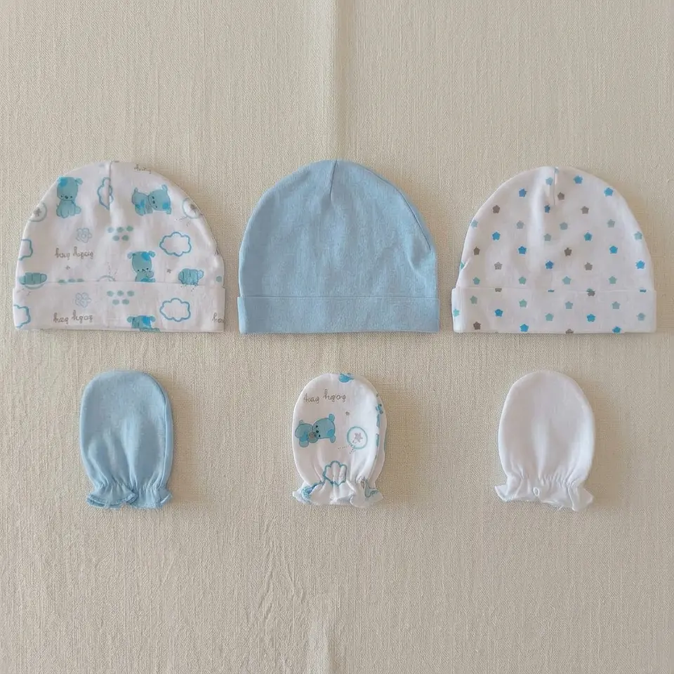 Set 3 Gorros y Mitones de Algodón para Bebé Recién Nacido 2