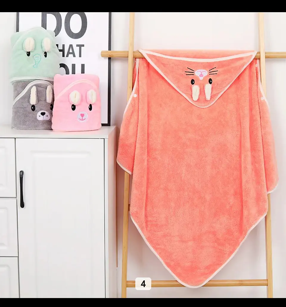 Toalla de Baño para Bebé con Capucha en Coral Fleece (Extra Suave) 1