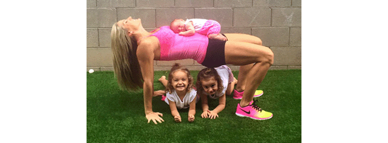  Entrenadora Fitness y mamá de 3, entrena con sus hijas.