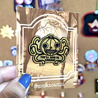 Más Allá del Jardín - Enoch Pin Lamicoid  3
