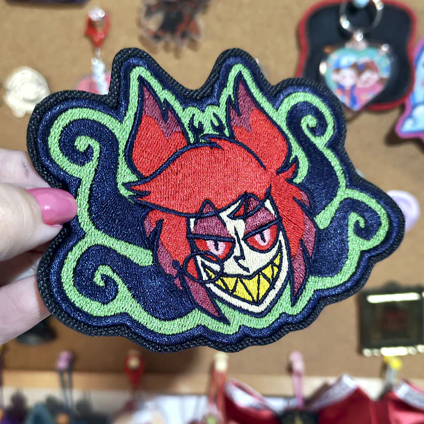 Hazbin Hotel - Alastor Cara Parche  3