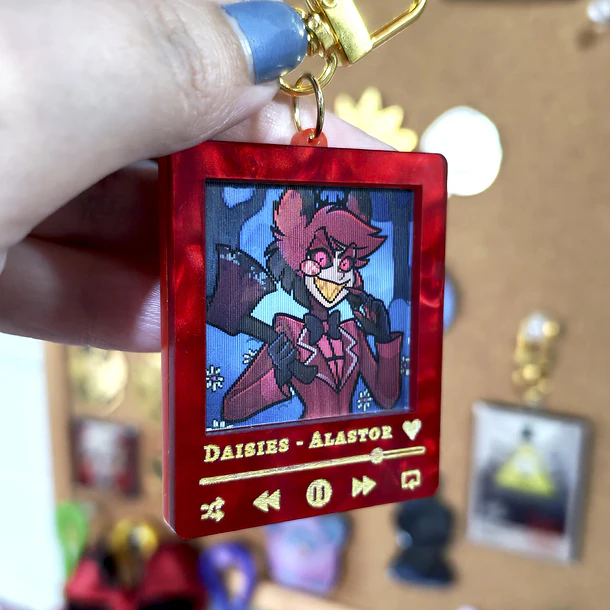 HAZBIN HOTEL - Alastor Daisies LLAVERO O PIN 2