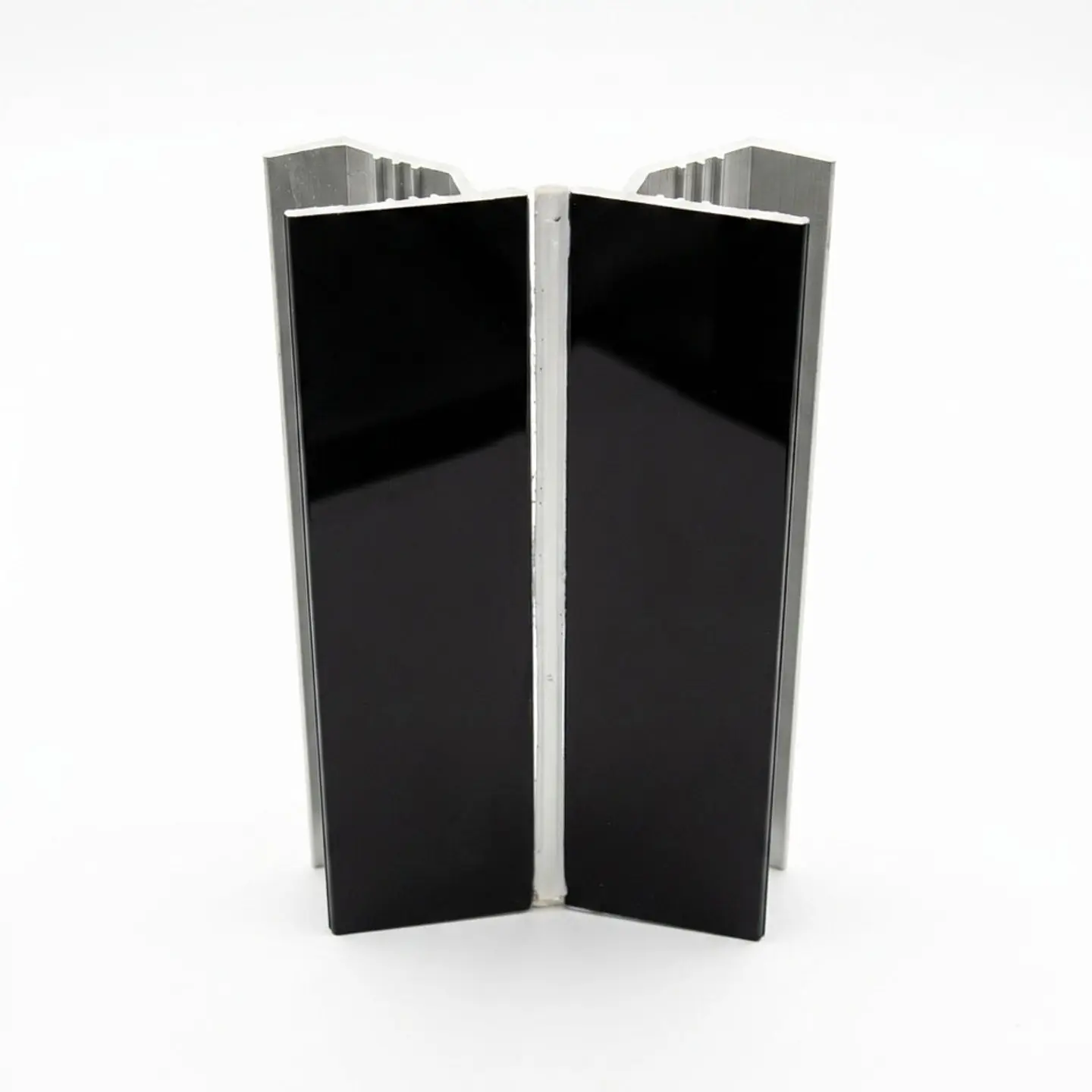 Conector Flexible Zocalo - Negro ALTURA 100MM  1