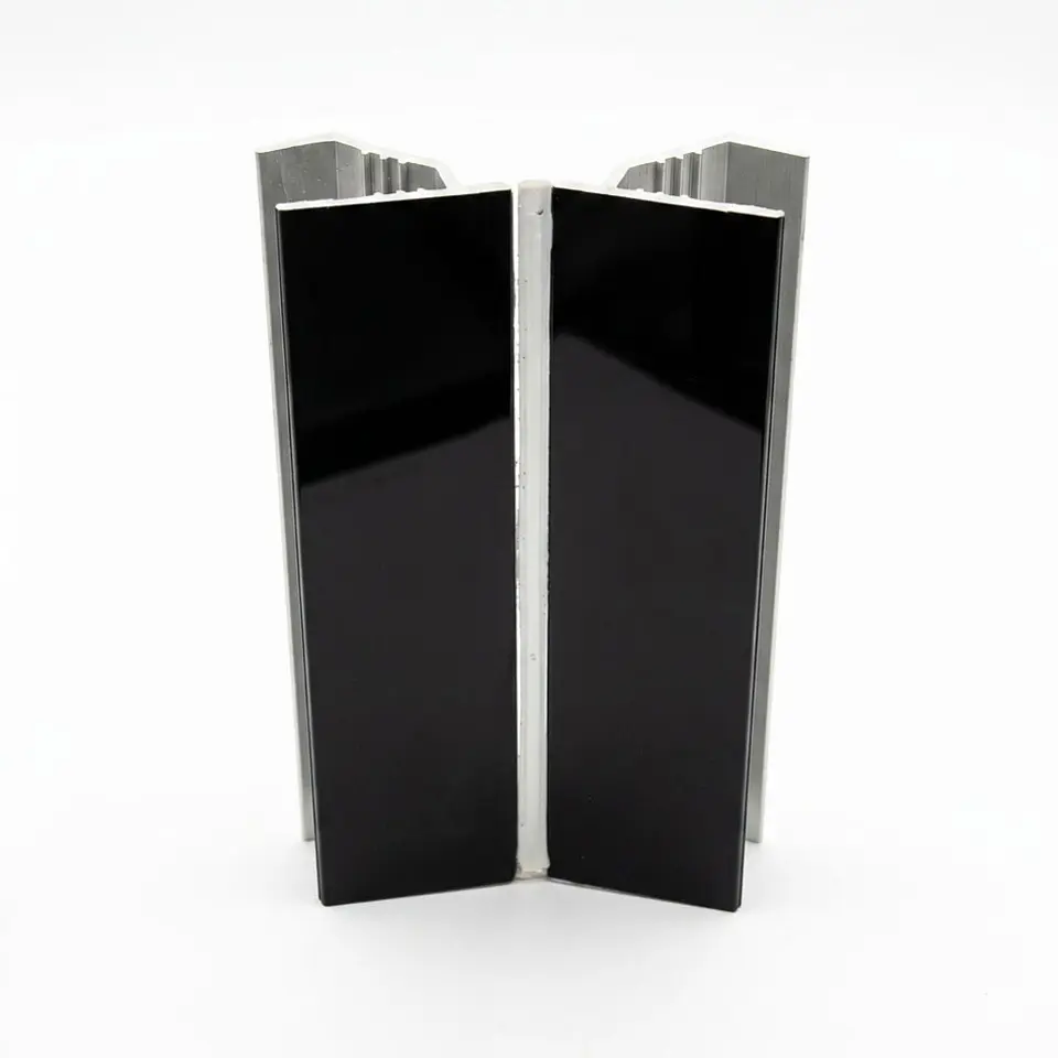 Conector Flexible Zocalo - Negro ALTURA 100MM  1