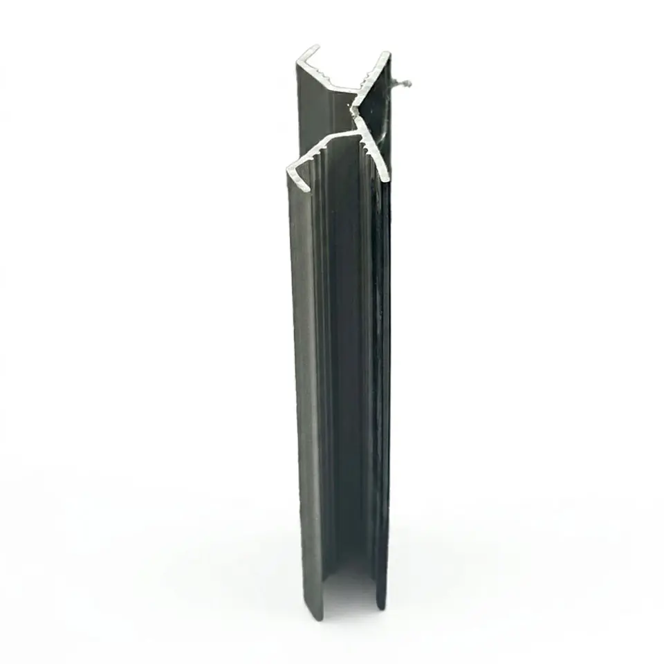 Conector Flexible Zocalo - Negro ALTURA 100MM  2