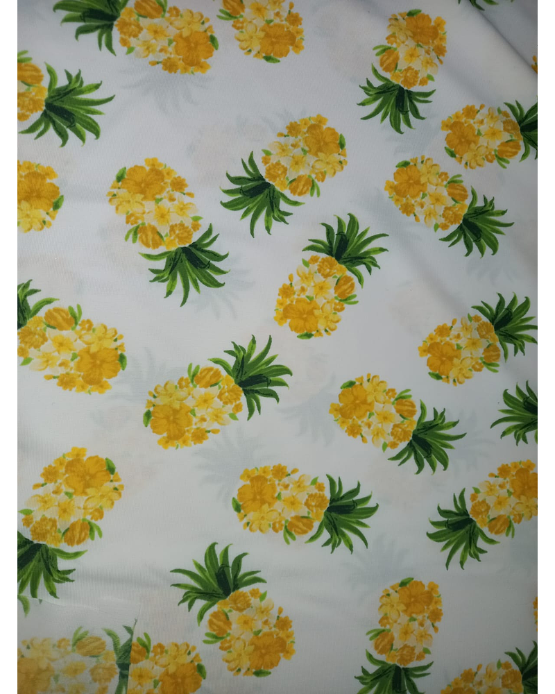 Top Renata estampado a elección + short de baño negro