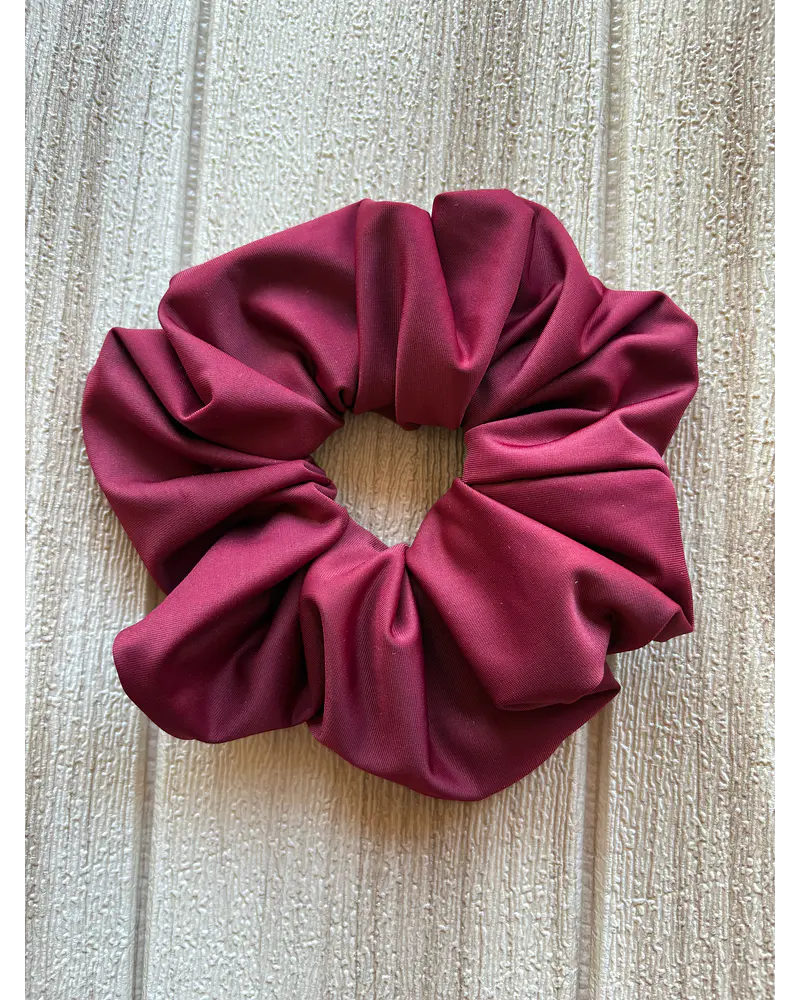 Scrunchies color burdeo