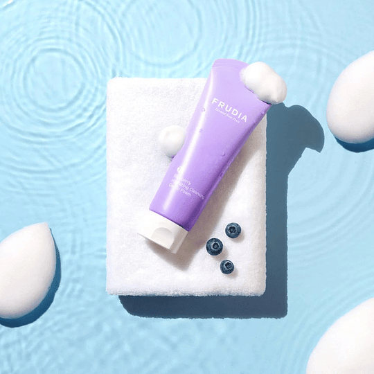 Blueberry Hydrating Cleansing Gel To Foam