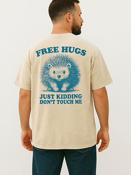 POLERA OVERSIZE - FREE HUGS