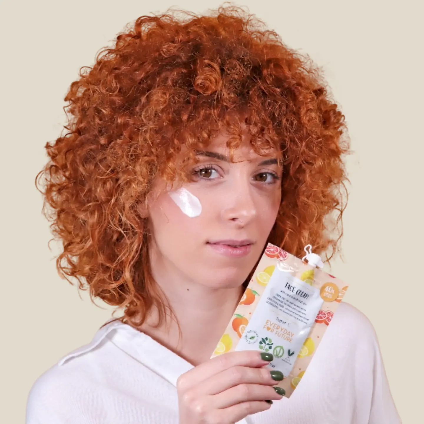 Creme Iluminador Citrus: Hidratação & Brilho Natural 2