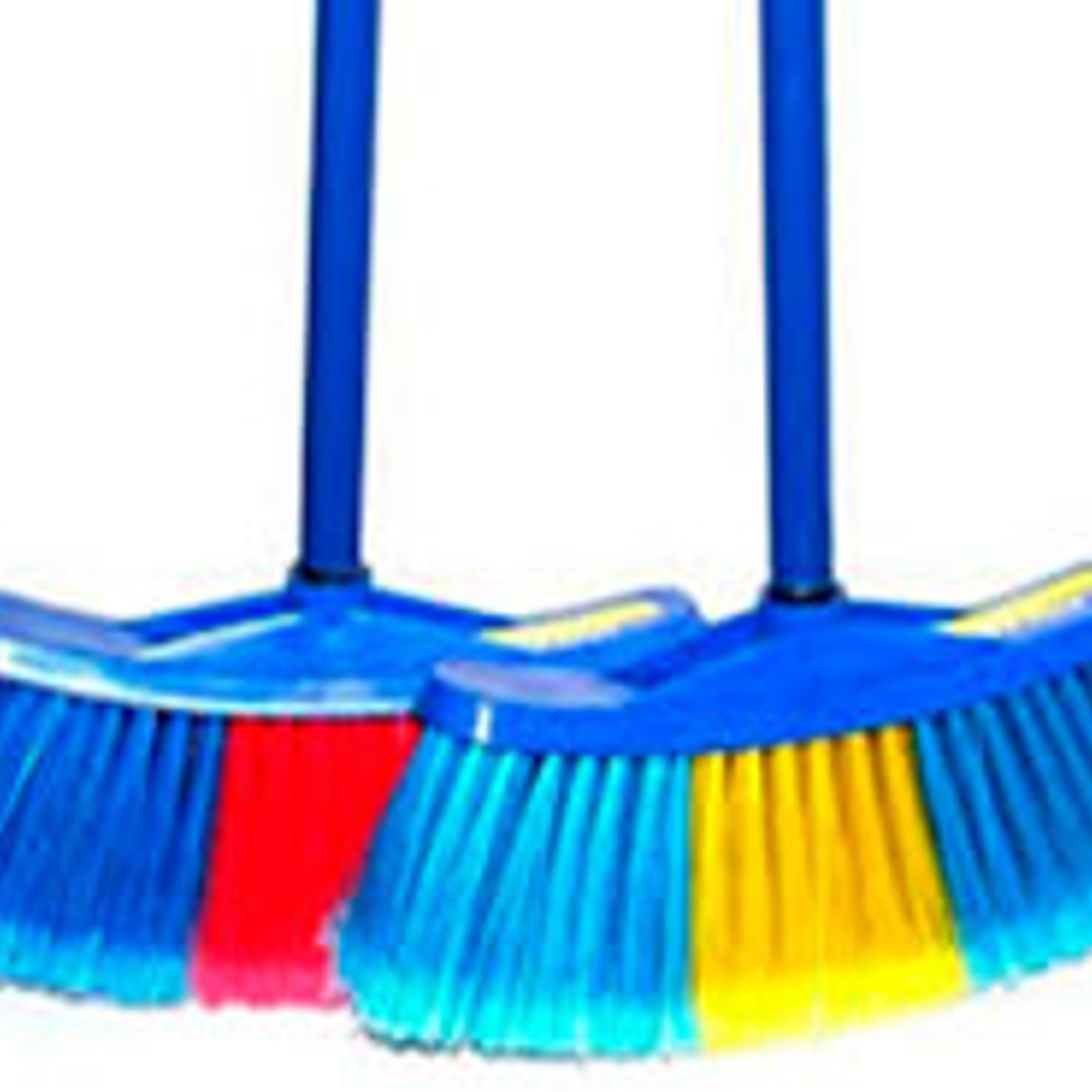 Escoba Suave Con Mango x 12 Unidades 1