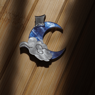 Pin Luna Nublada