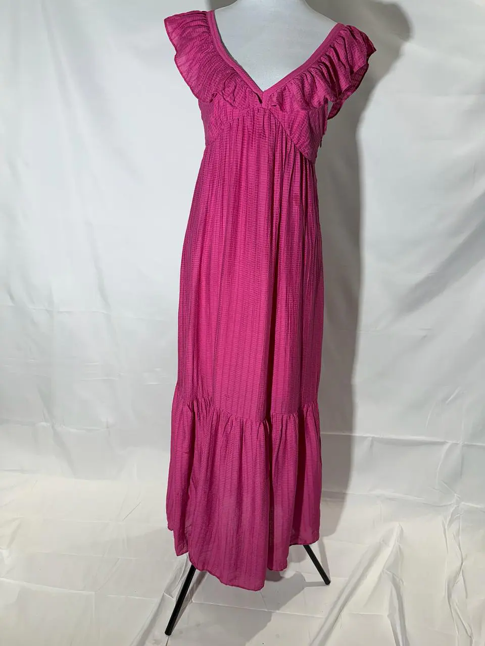 Vestido largo escote volante 1