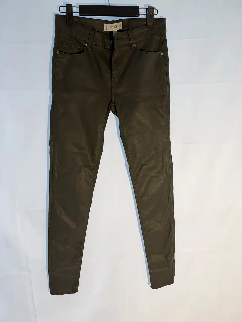 Jeans Skinny Encerados Verde Oliva Mango 2