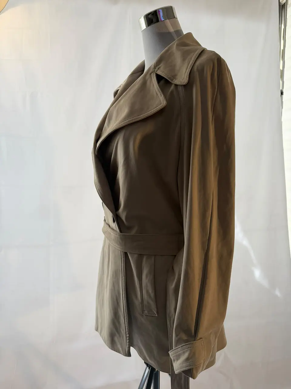 Trench Corto Efecto Gamuza Camel Zara 3