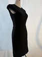 Vestido Negro Estructurado H&M (LBD) con Costuras Sastre - Miniatura 3