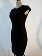 Vestido Negro Estructurado H&M (LBD) con Costuras Sastre - Miniatura 4