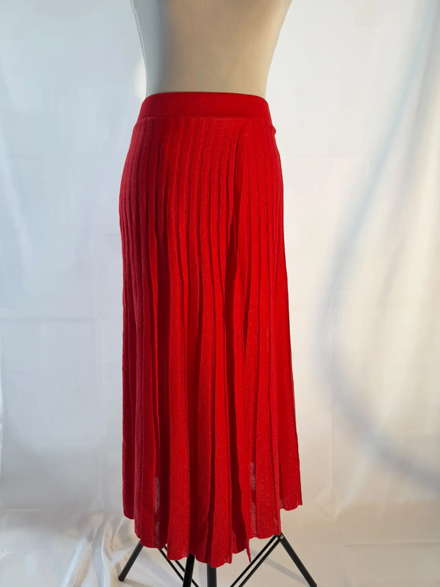 Falda Maxi de Punto Plisado Mango Vibrante 4