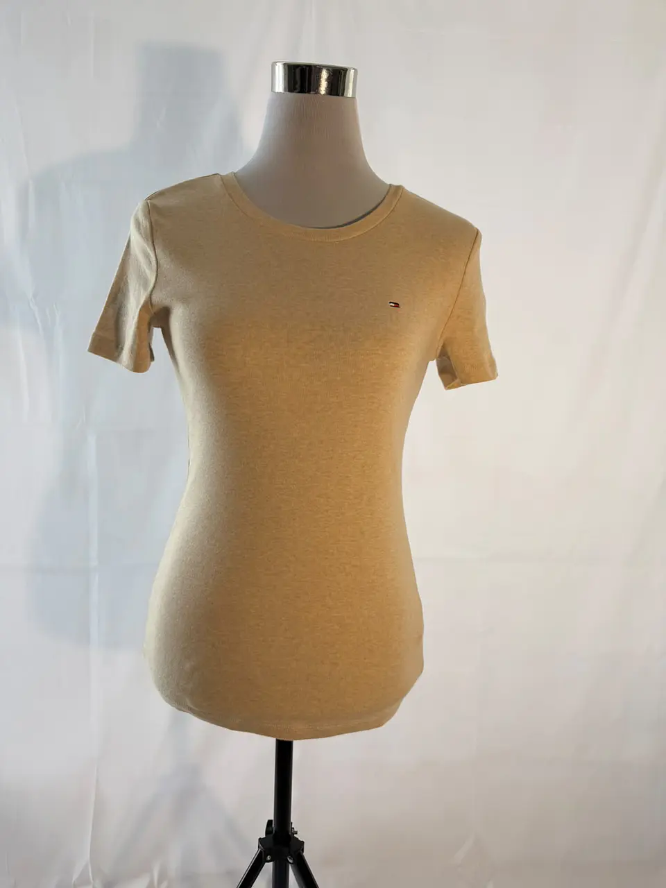 Polera Básica Beige Tommy Hilfiger 2