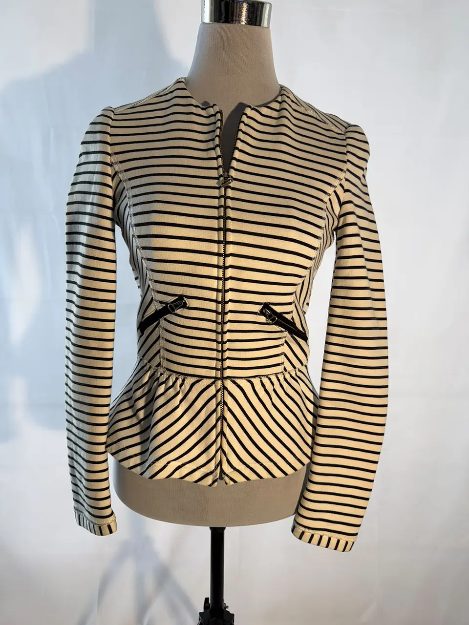 Chaqueta Peplum a Rayas Zara Trafaluc 2