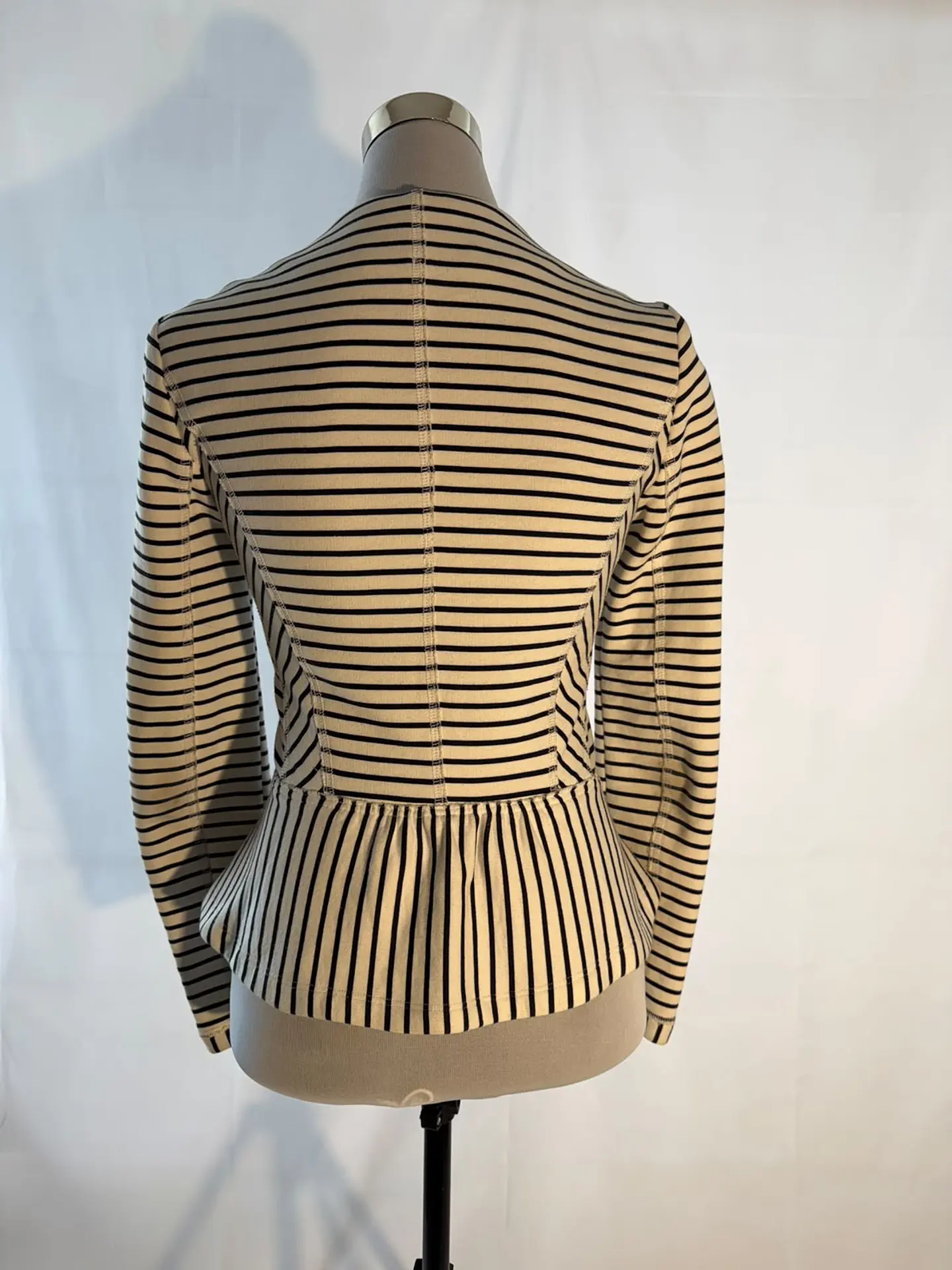 Chaqueta Peplum a Rayas Zara Trafaluc 3