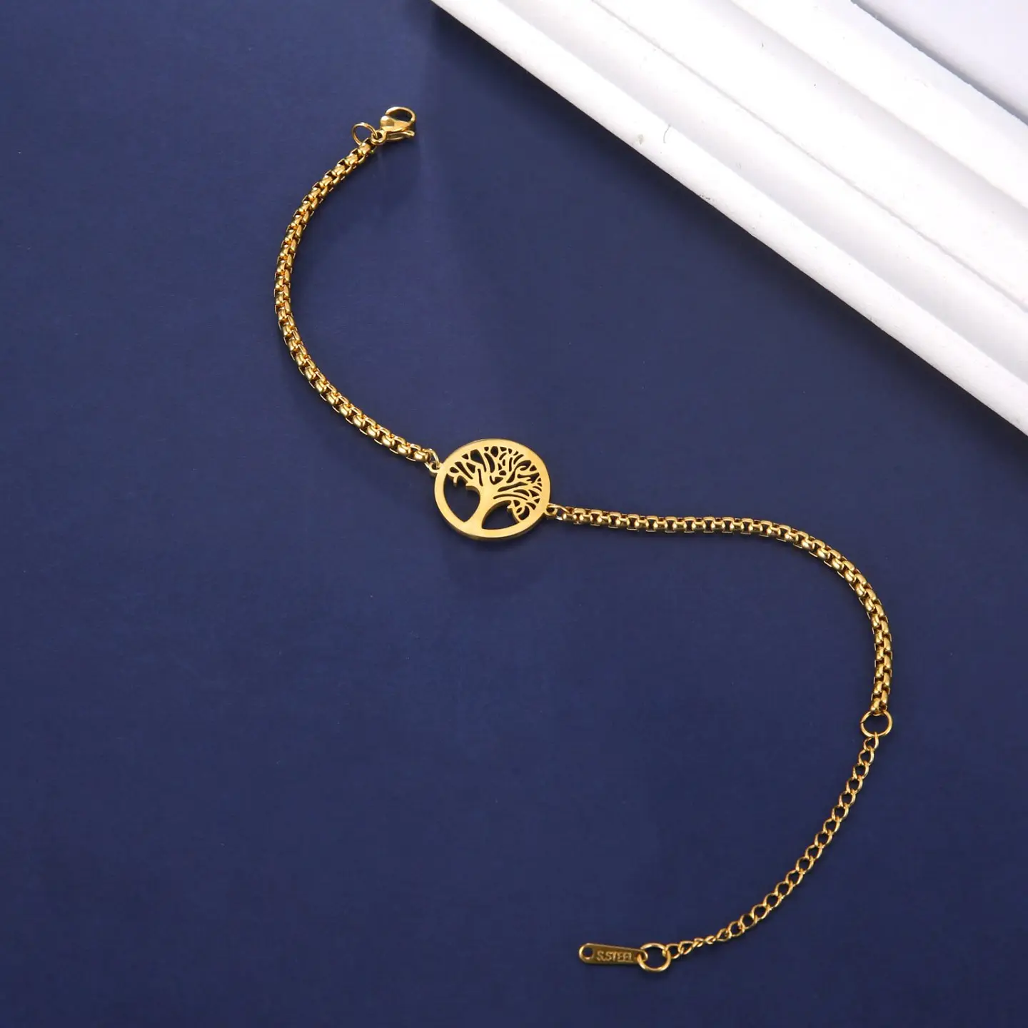 Pulsera Árbol de la Vida Dorado en Acero 3