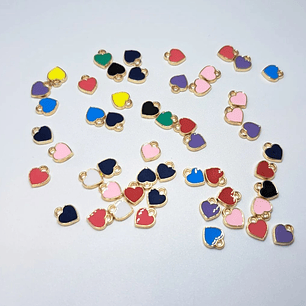 Dijes bisuteria corazones de colores 