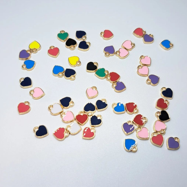 Dijes bisuteria corazones de colores  1