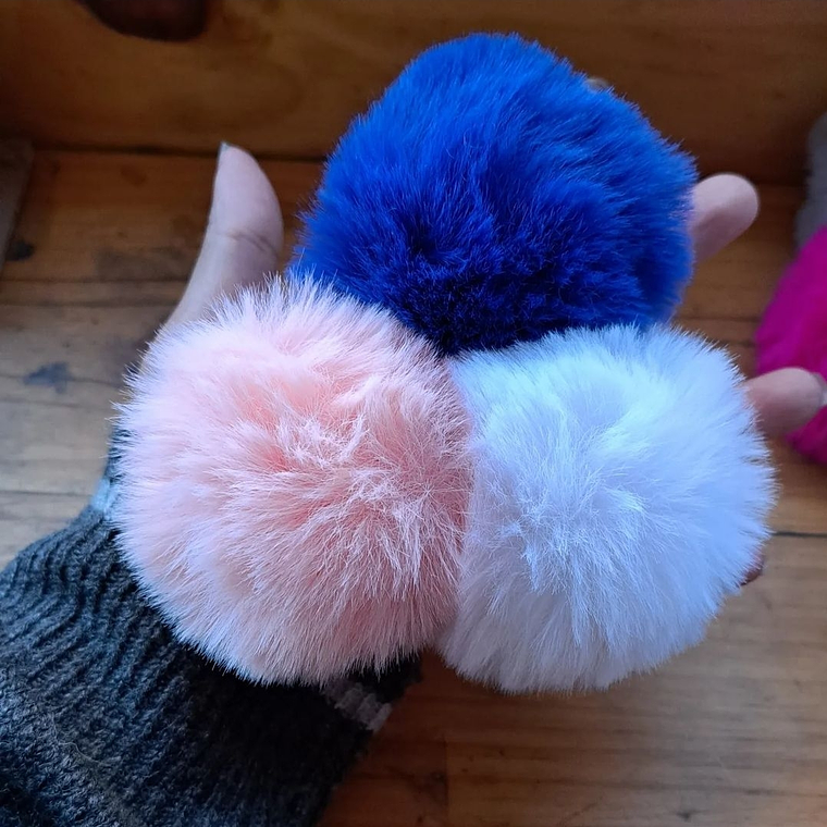 Llaveros pompón 6 unidades 3