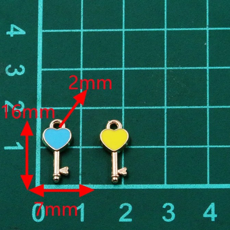 Dijes bisuteria llave corazón  2