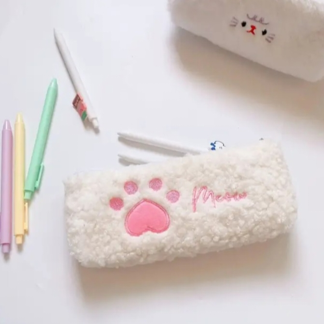 Estuche gatito peludo  3
