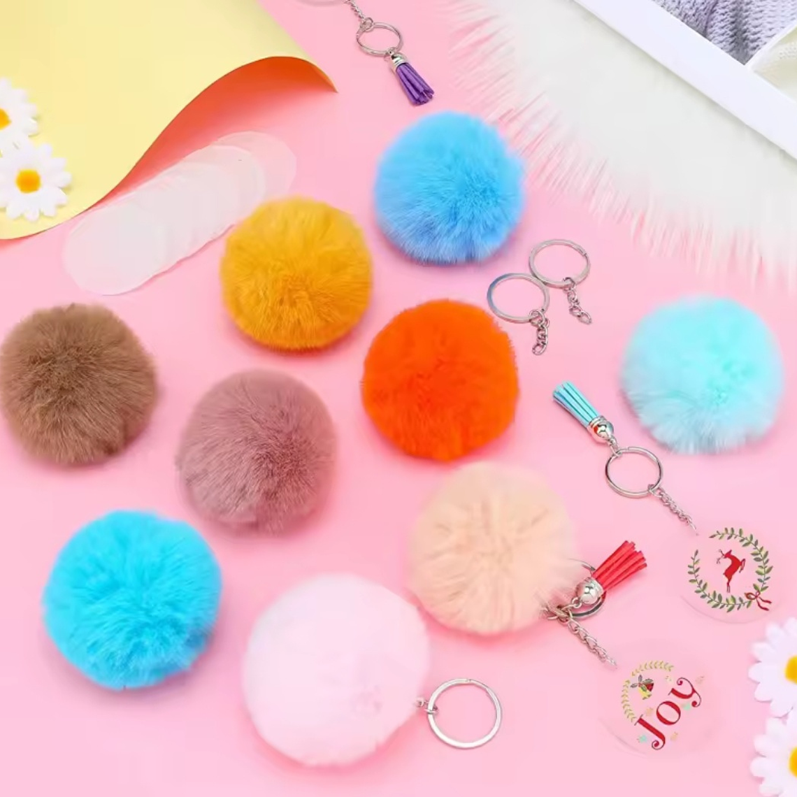 Llavero pompón M 6 unidades  1