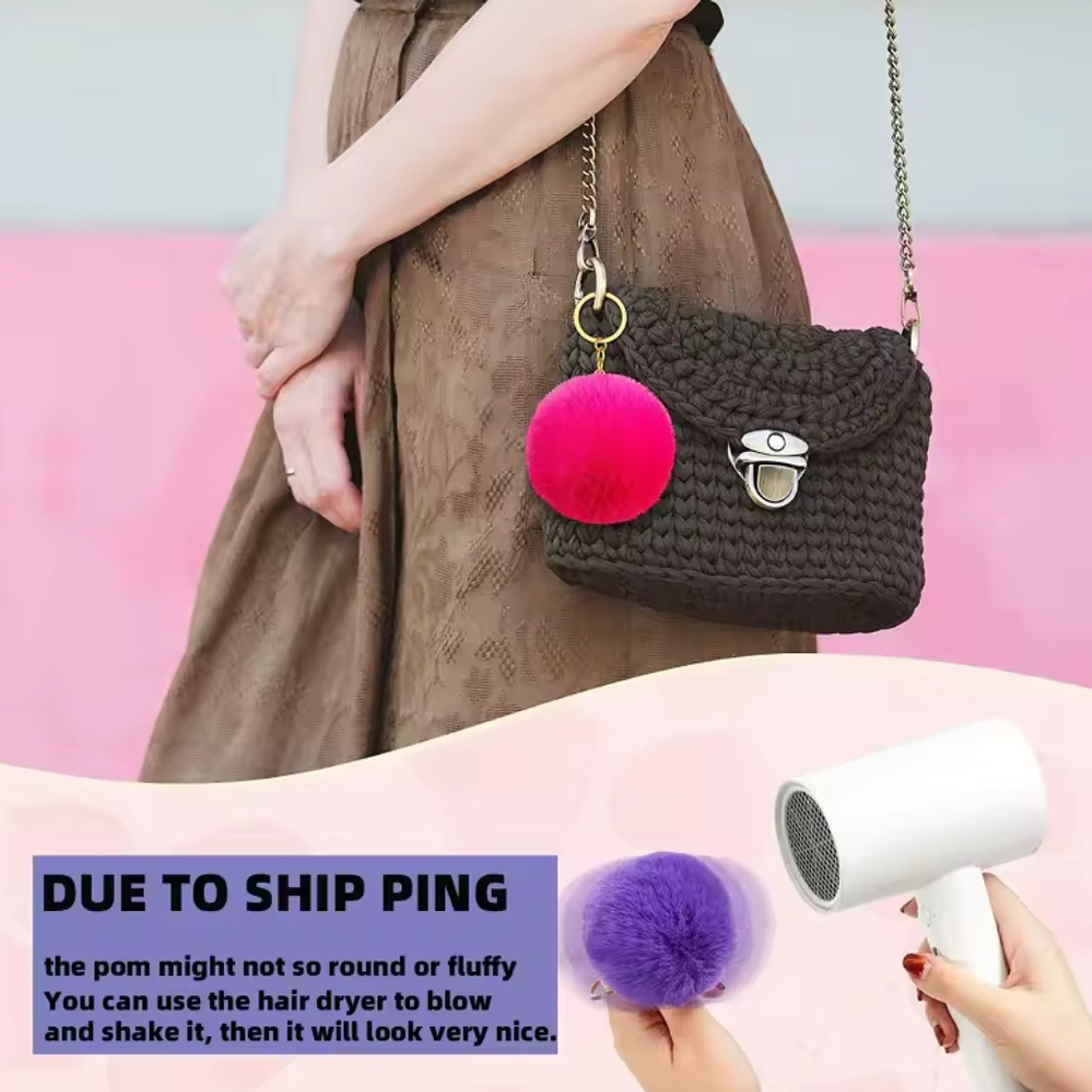 Llavero pompón M 6 unidades  2