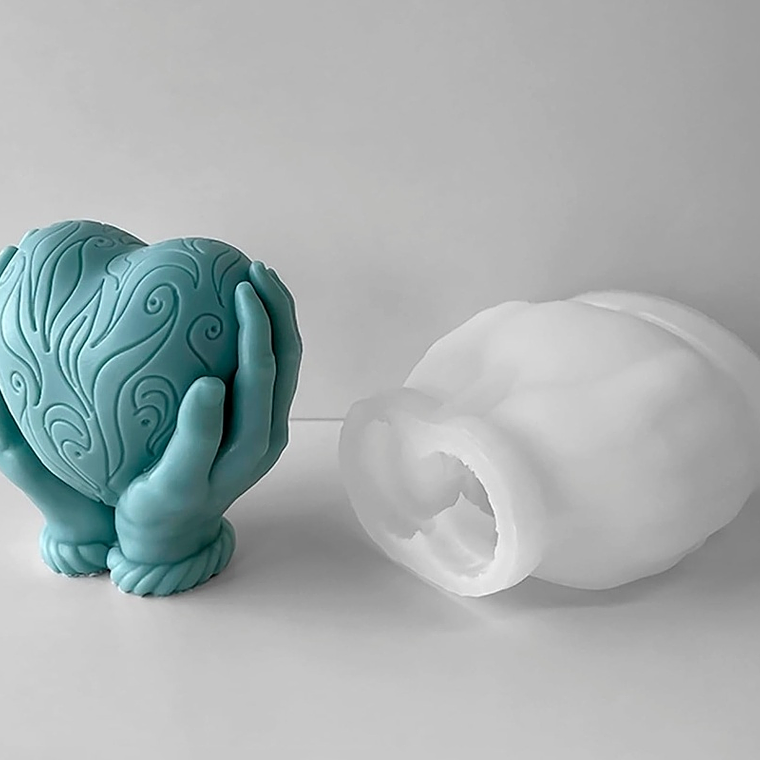 Molde De Silicona Para Vela Corazón Con Manos 3