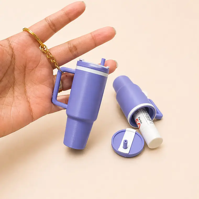 LLavero vaso porta bálsamo labial 1