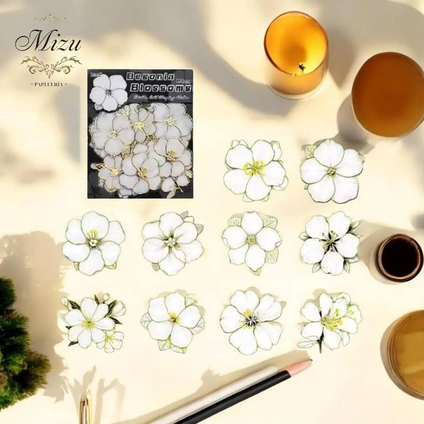 Stickers - Flores Blancas con Bordes Dorados 7